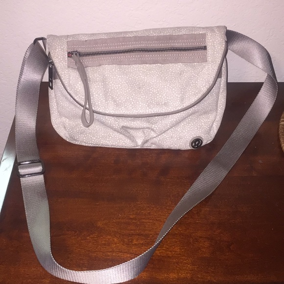 lululemon athletica Handbags - Lululemon Festival Crossbody bag